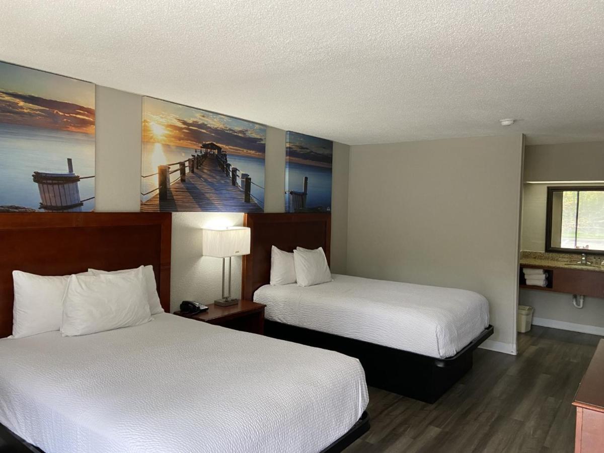 Days Inn By Wyndham Ozark Exterior photo