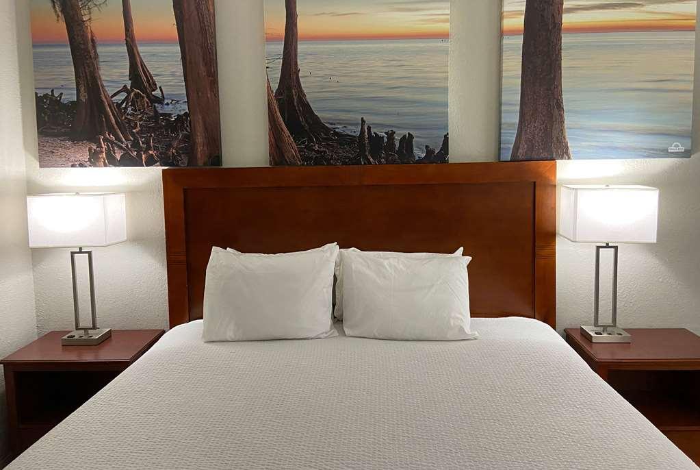 Days Inn By Wyndham Ozark Room photo